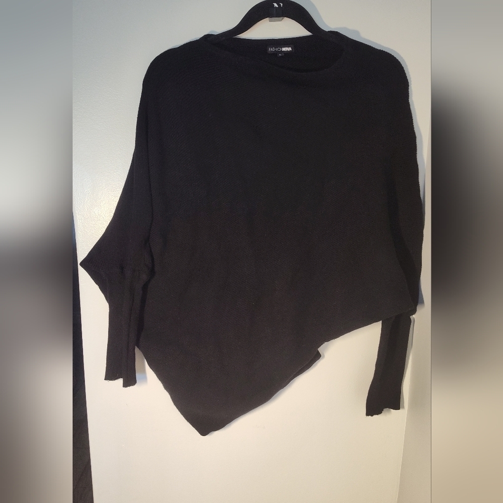 Black Asymmetrical Sweater Size Xl 709